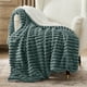 thumbnail image 1 of Manta Bedsure Sherpa, tamaño doble, 150 x 200 cm, color verde oscuro, 1 of 6