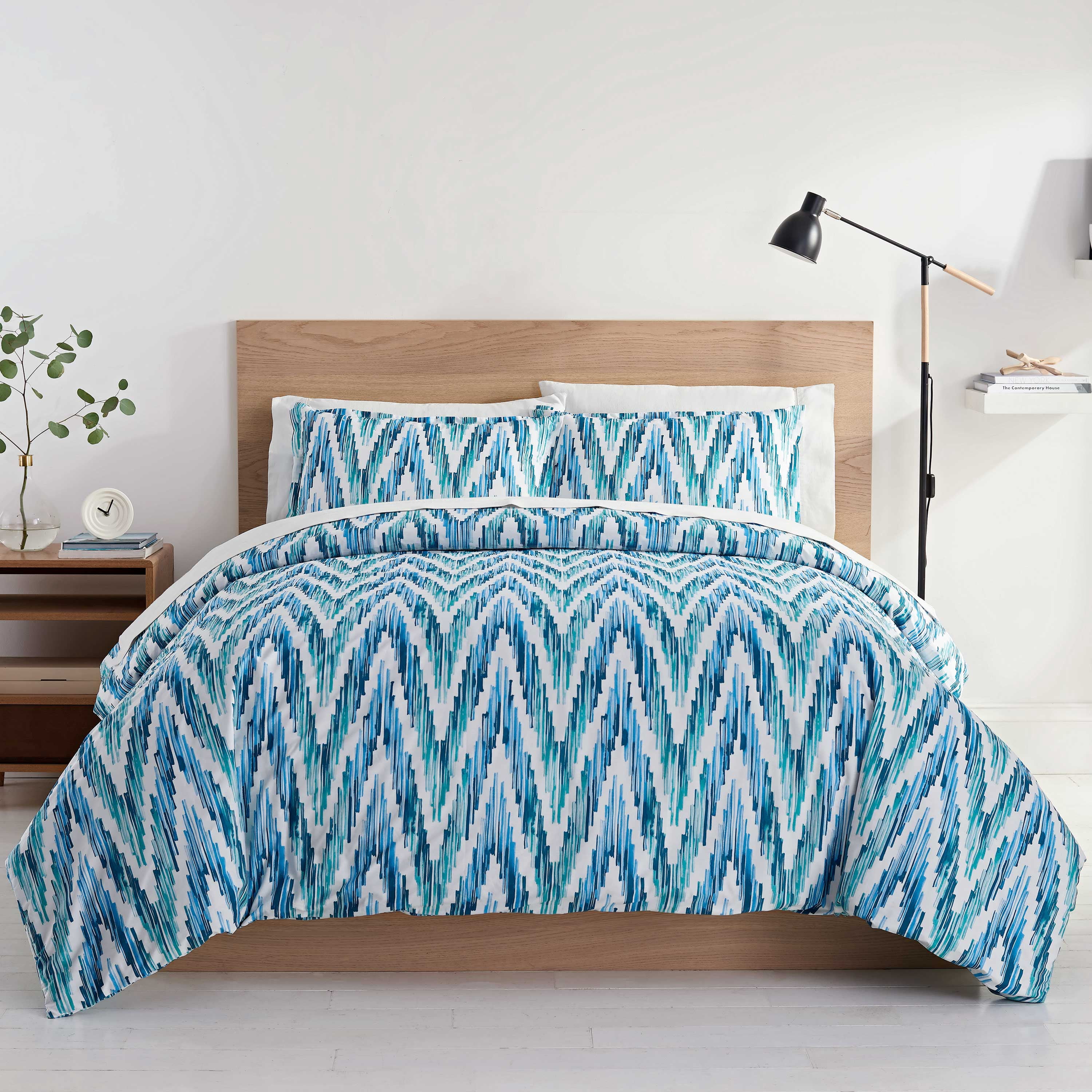 Martex Color Solutions Watercolor Chevron Cotton Comforter Set, White/Aqua, Twin/Twin XL