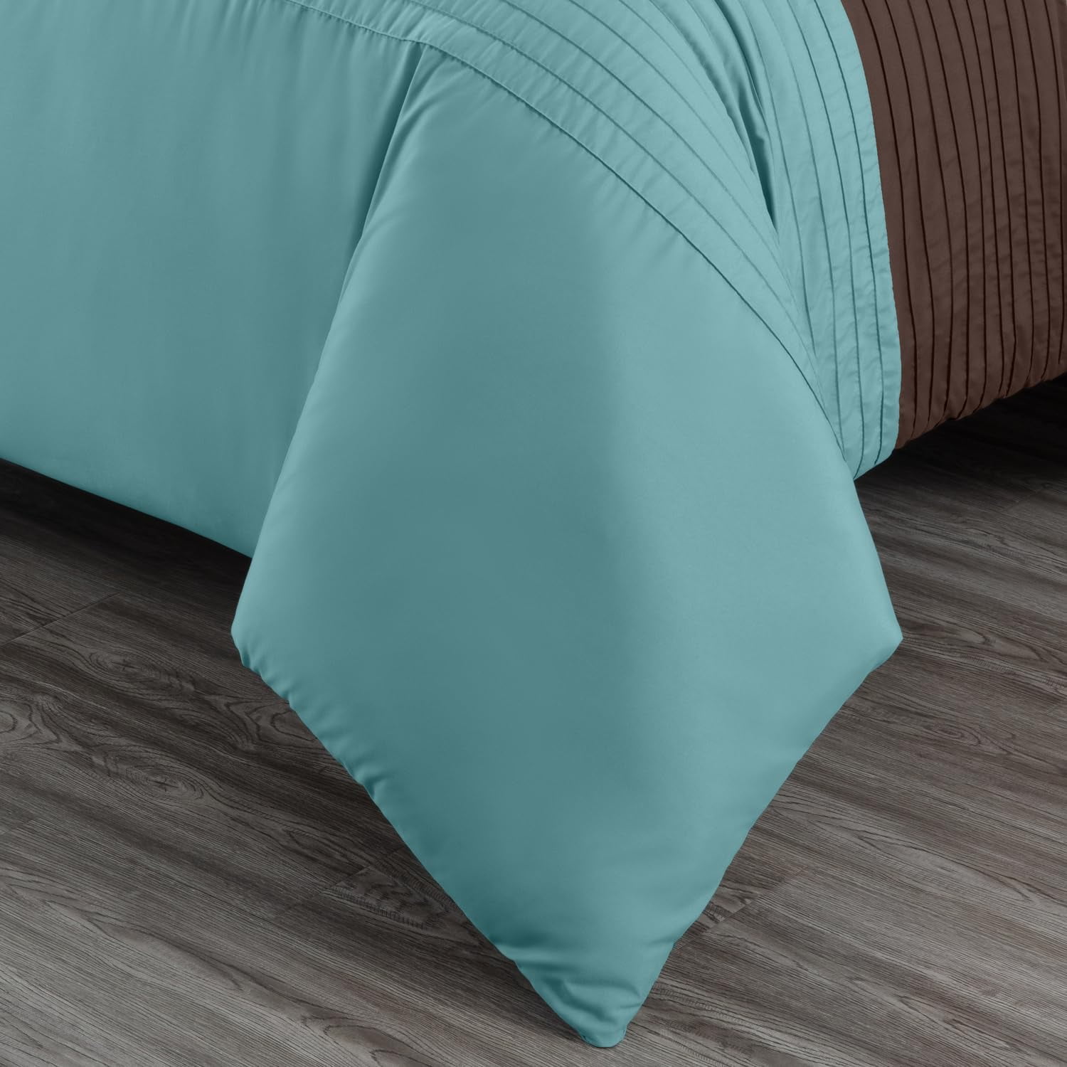 Chezmoi Collection Briar 7-Piece Queen Bed in a Bag Comforter Set with Sheets - Lightweight Comforter Blue Brown Beige Luxury Pleated Stripe Bedding Set for All Season