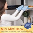 thumbnail image 2 of Manoplas de cocina Disney resistentes al calor en miniatura con diseño de Mickey y Minnie, Stitch, 2 of 6