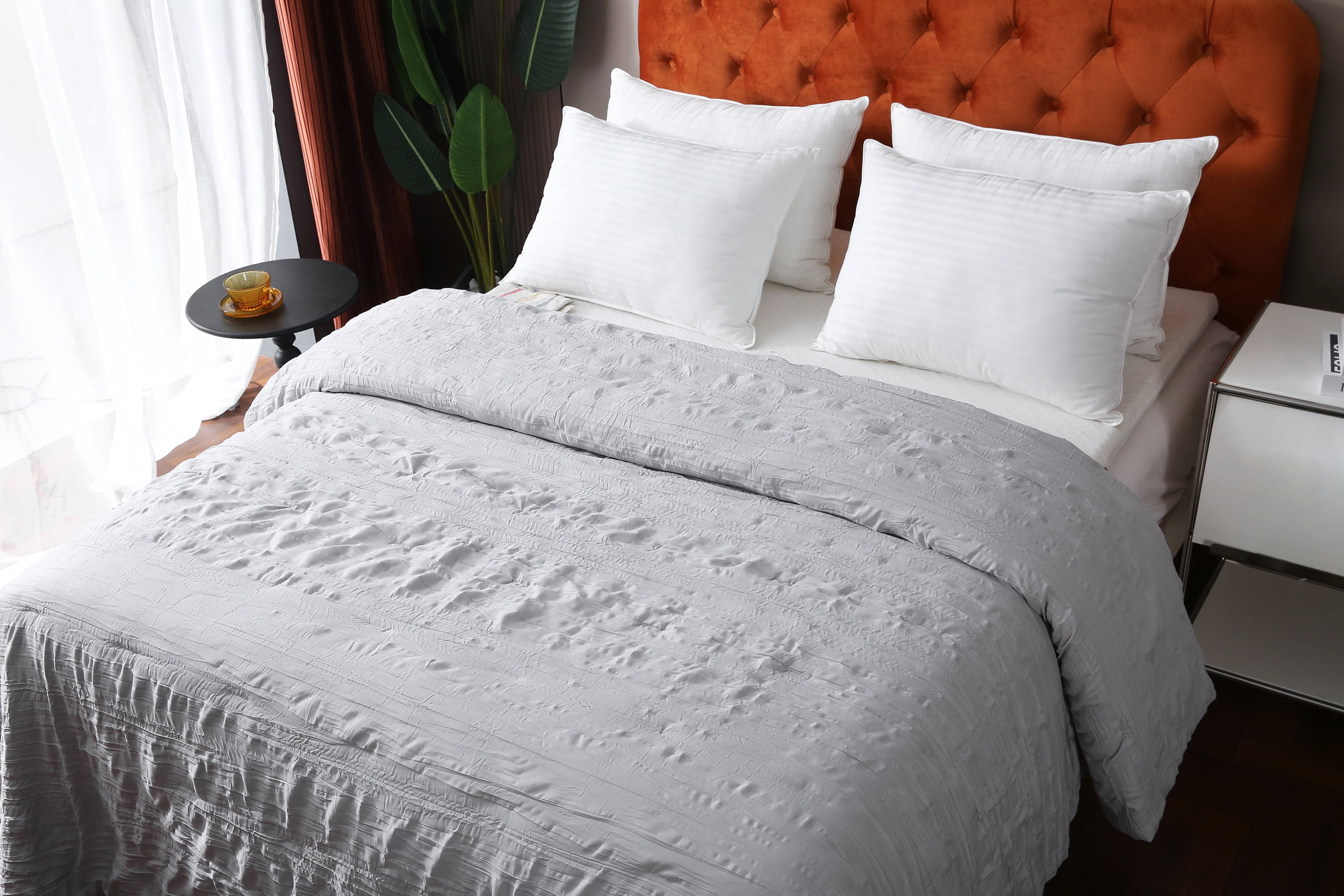 Crinkled Down Alternative Blanket