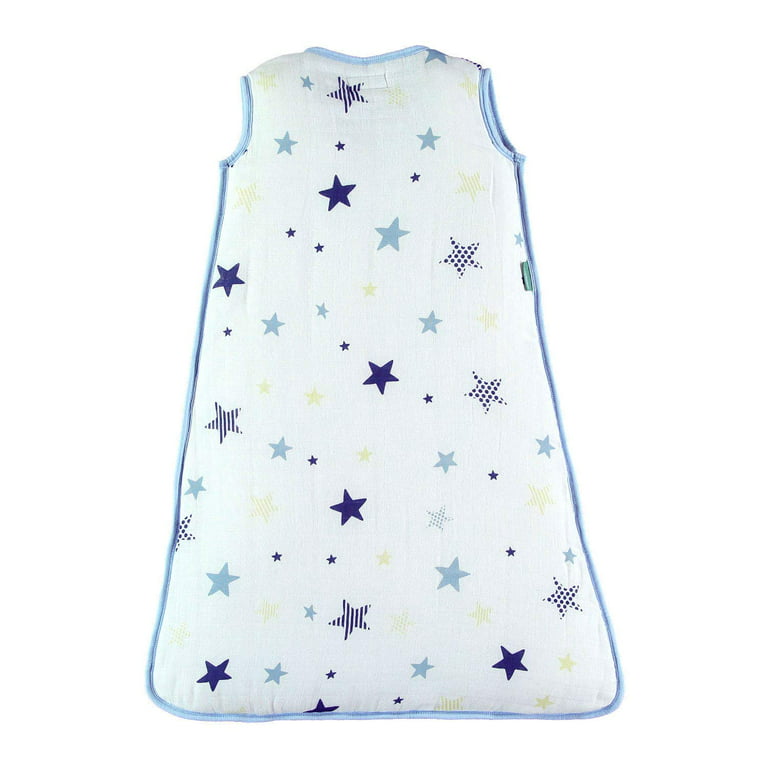 molis&co. 0.5 TOG Summer Baby Sleeping Bag. 18 to 36 Months. 43.3“ (105cm).  Super Soft and Light. Unisex Star Print in Blue and Beige. Ideal for  Summer. Premium Muslin Grow Bag for