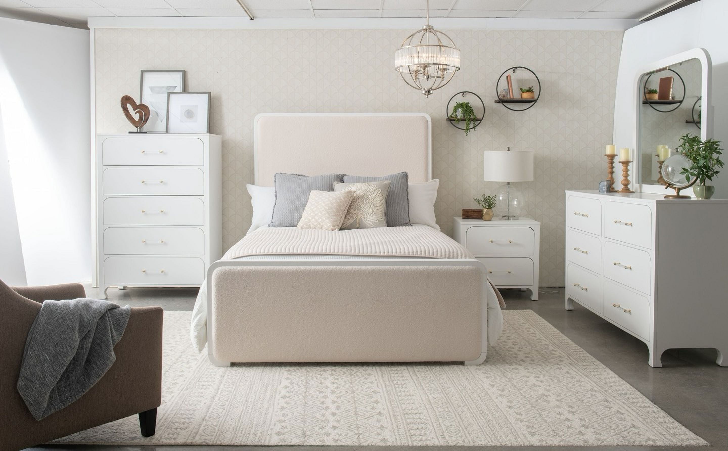Anastasia 5-piece Boucle Upholstered Queen Bedroom Set Pearl White and Beige