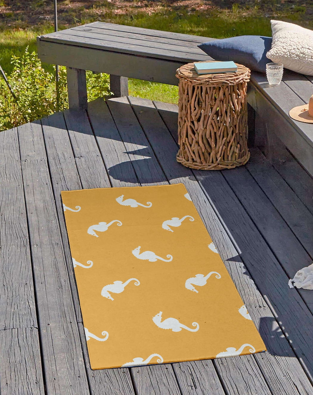 24" 36" Simply Daisy Sea Horses Beach Style Chenille Area Rug, Egg Yolk Yellow