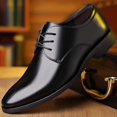 thumbnail image 2 of Zapatos de cuero transpirables para hombre, zapatos informales de cuero suave negro con parte inferior suave para primavera y otoño, ropa Formal de negocios para padrino, 2 of 5