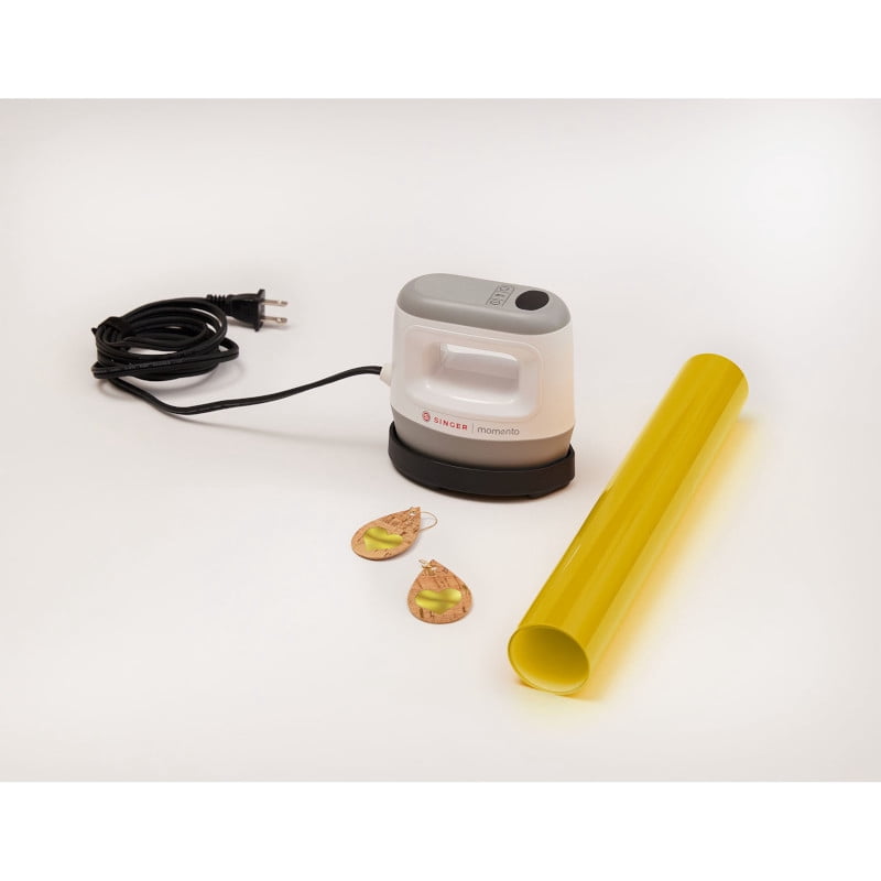 SINGER® Momento Mini Heat Press Machine with Dual Heat Modes | Precise Temperature Control | Compact Portable Design | Easy Controls for HTV, T-Shirts, Hats