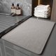 thumbnail image 5 of Alfombra de baño antideslizante, absorbente, 1 alfombra de 17 x 24 pulgadas, de secado rápido y lavable a máquina para una ducha segura y la entrada del dormitorio., 5 of 8