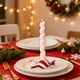 thumbnail image 1 of Candelabro navideño de cerámica con diseño de lazo | Centro de mesa festivo para velas de té | Decoración navideña en rojo y verde | 10,4 x 5 x 3,6 cm, 1 of 5