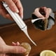 thumbnail image 5 of Herramienta desvenadora de camarones, limpiador y pelador de camarones de acero inoxidable con mango ergonómico, agarre antideslizante para una preparación rápida, ideal para cocineros, 5 of 8