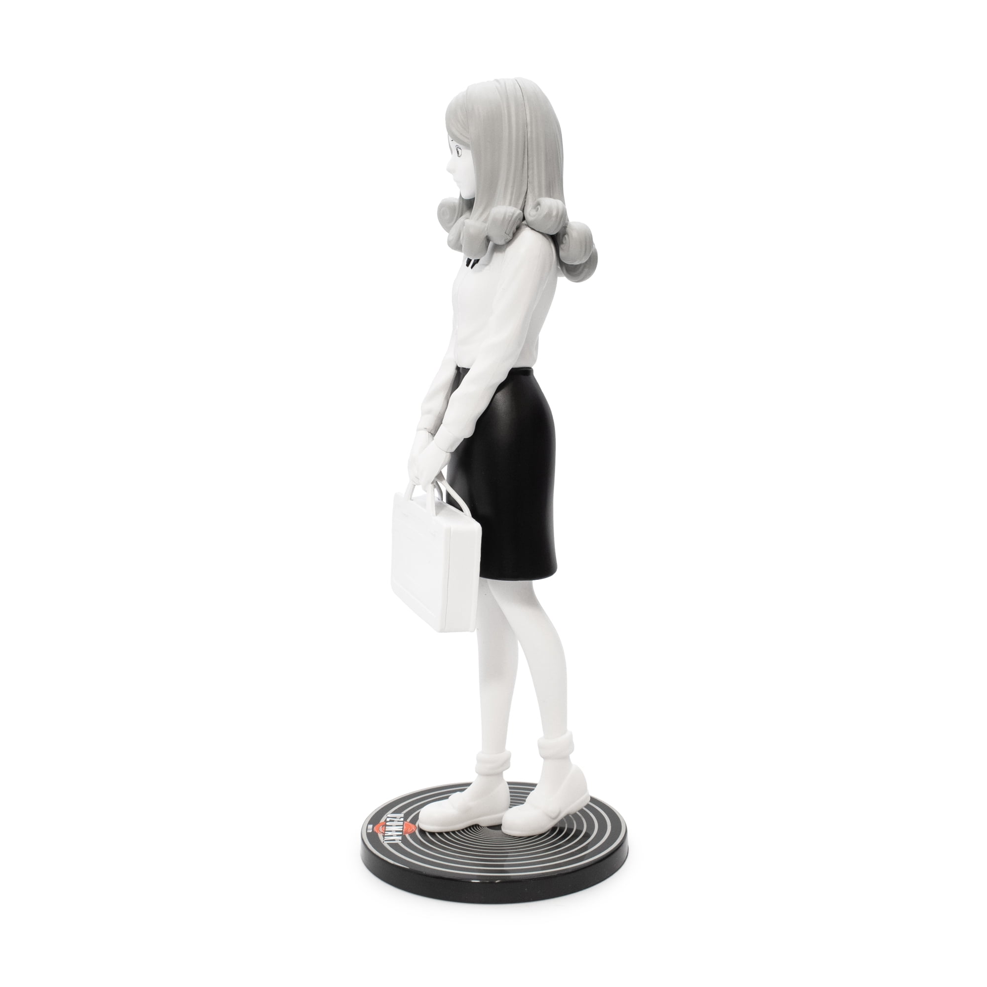 Uzumaki Kirie Deluxe Vinyl Figure with Swappable Heads by CultureFly | 9-Inch Horror Manga Collectible