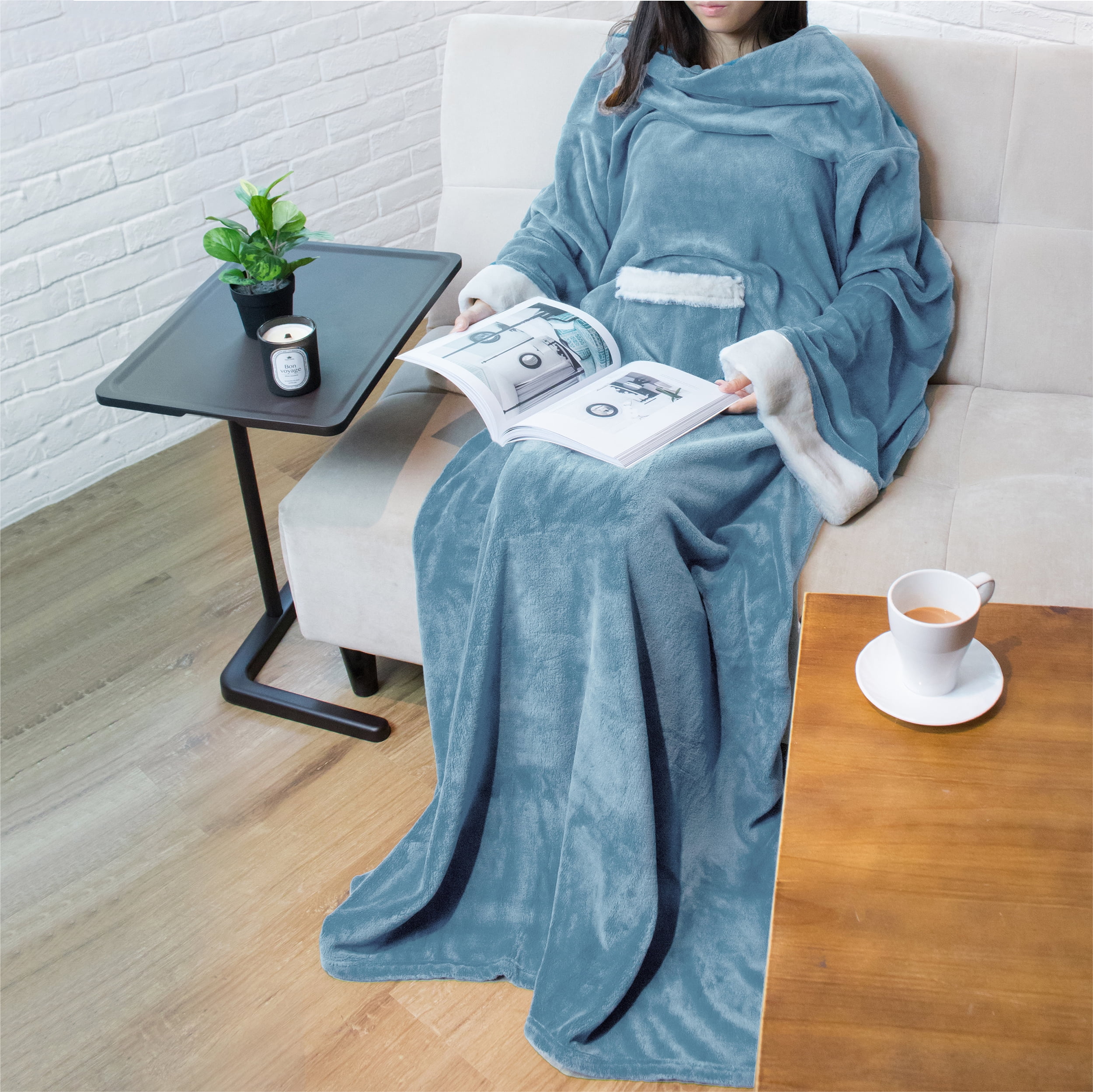 PAVILIA Deluxe Fleece Blanket With Sleeves For Adult