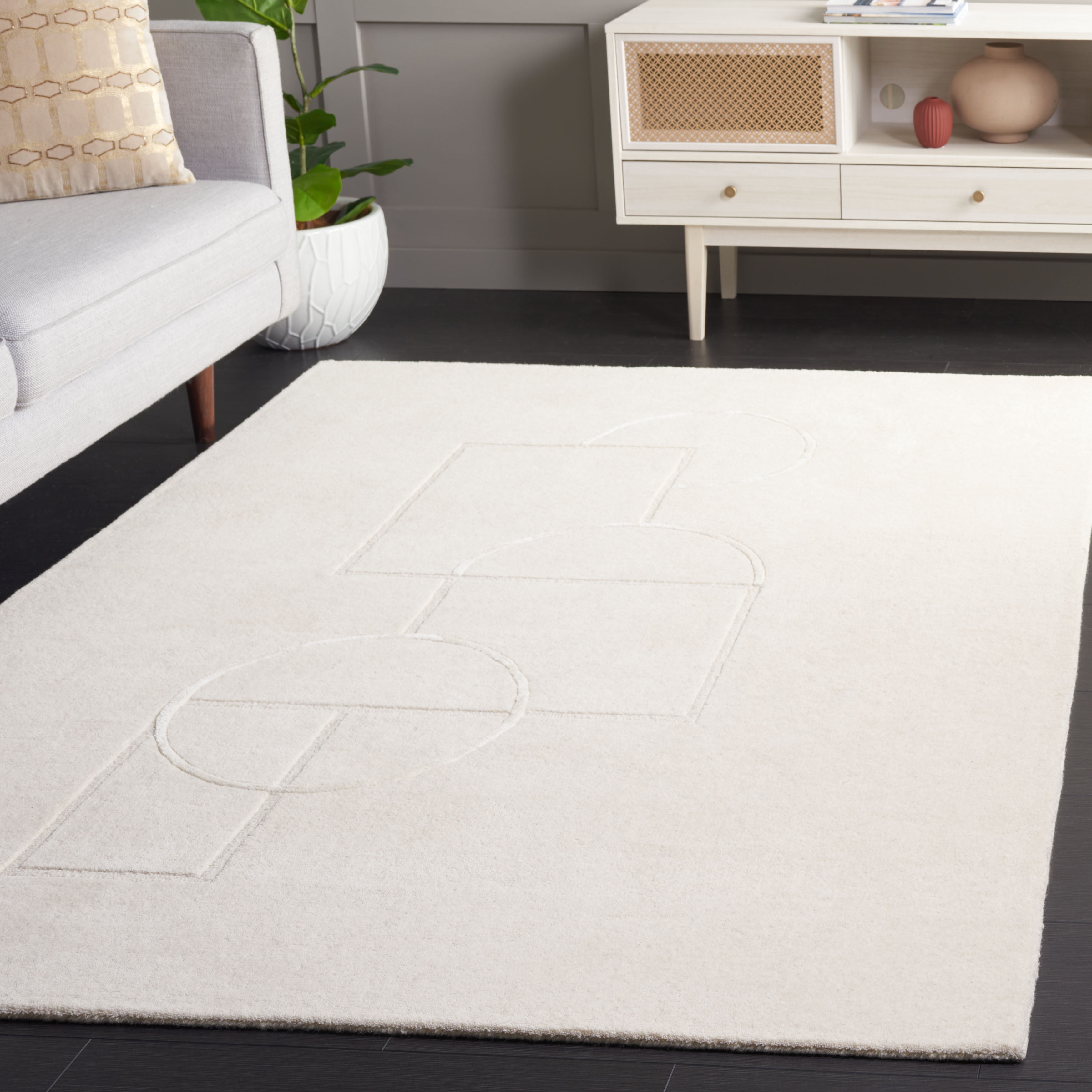 SAFAVIEH Soho Emory Geometric Area Rug, Beige/Ivory, 4' x 6'