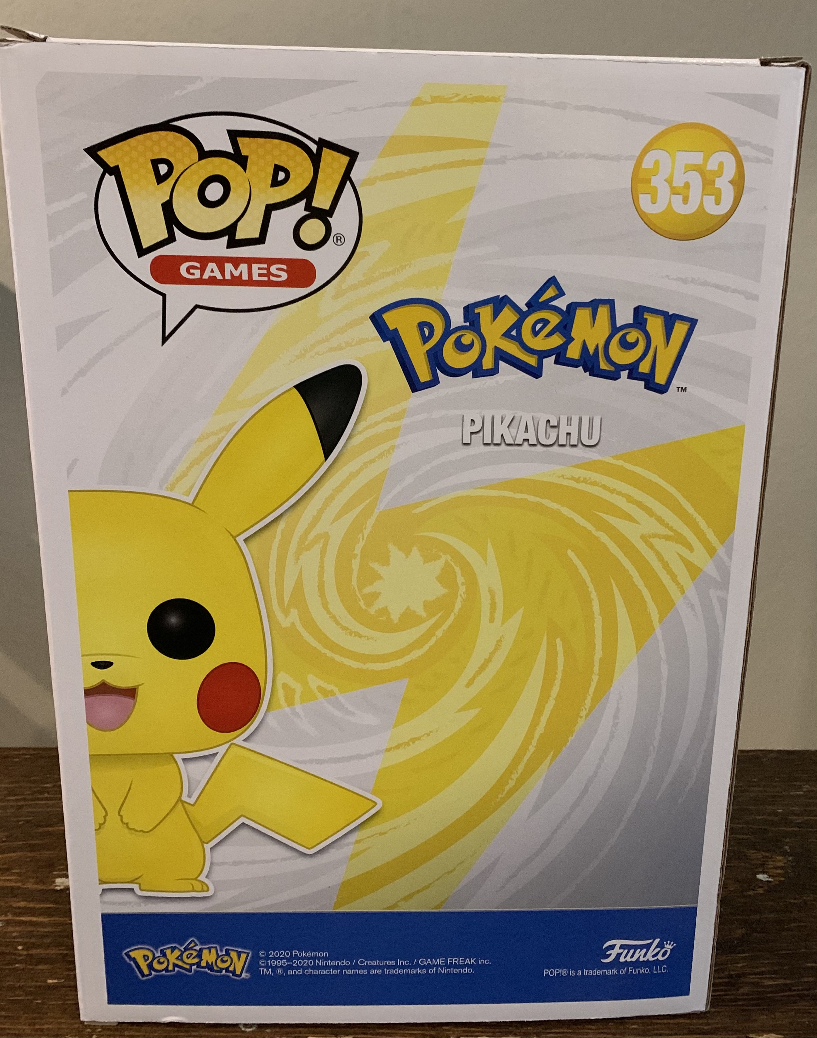 Pikachu 10 inch sales funko pop dpci