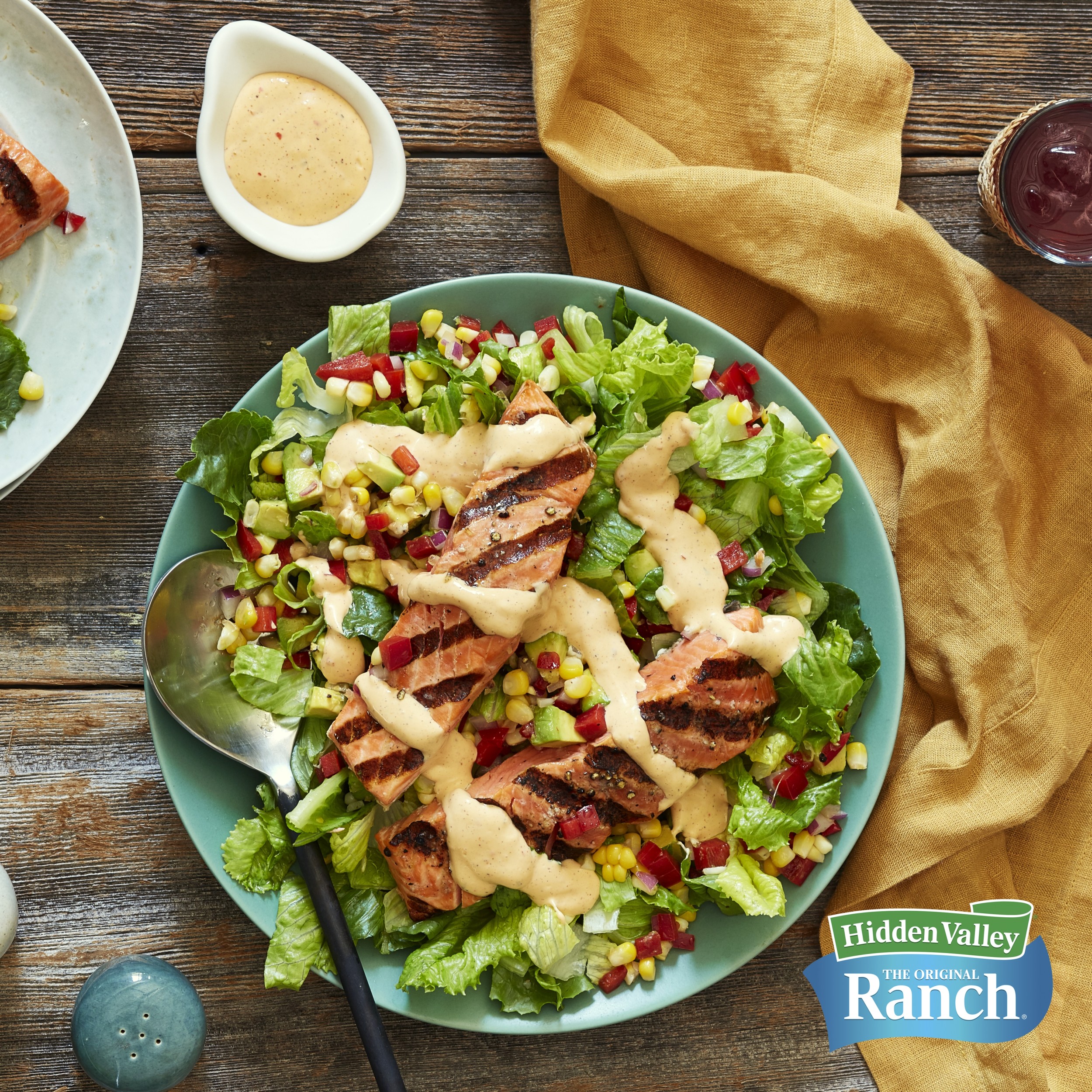 Hidden Valley Easy Squeeze Southwest Chipotle Ranch Topping & Dressing, Gluten Free - 20 oz Bottle