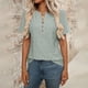 thumbnail image 3 of Camiseta con cuello en V y botones para mujer: camiseta informal y cómoda para casa o para salir, con estampado floral jacquard, mangas cortas y fácil de cuidar, 3 of 7