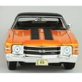 thumbnail image 4 of Maisto Special Edition 1:18 Scale 1971 Chevrolet Chevelle SS 454 Sport Coupe, Black with Detailed Interior and Functional Features, Includes Plastic Display Stand, 4 of 7