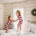 thumbnail image 4 of Ropa de Feliz Año Nuevo 2025 Conjunto de pijamas a juego para madre, padre e hijos para familia/parejas Pijamas navideños suaves Look familiar, 4 of 5
