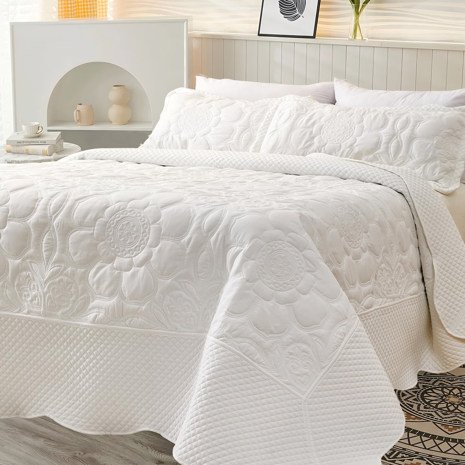 Evenhug 3 Piece Oversized King Size Quilt Set Lightweight Reversible Bedspread Coverlets for All Seasons, White