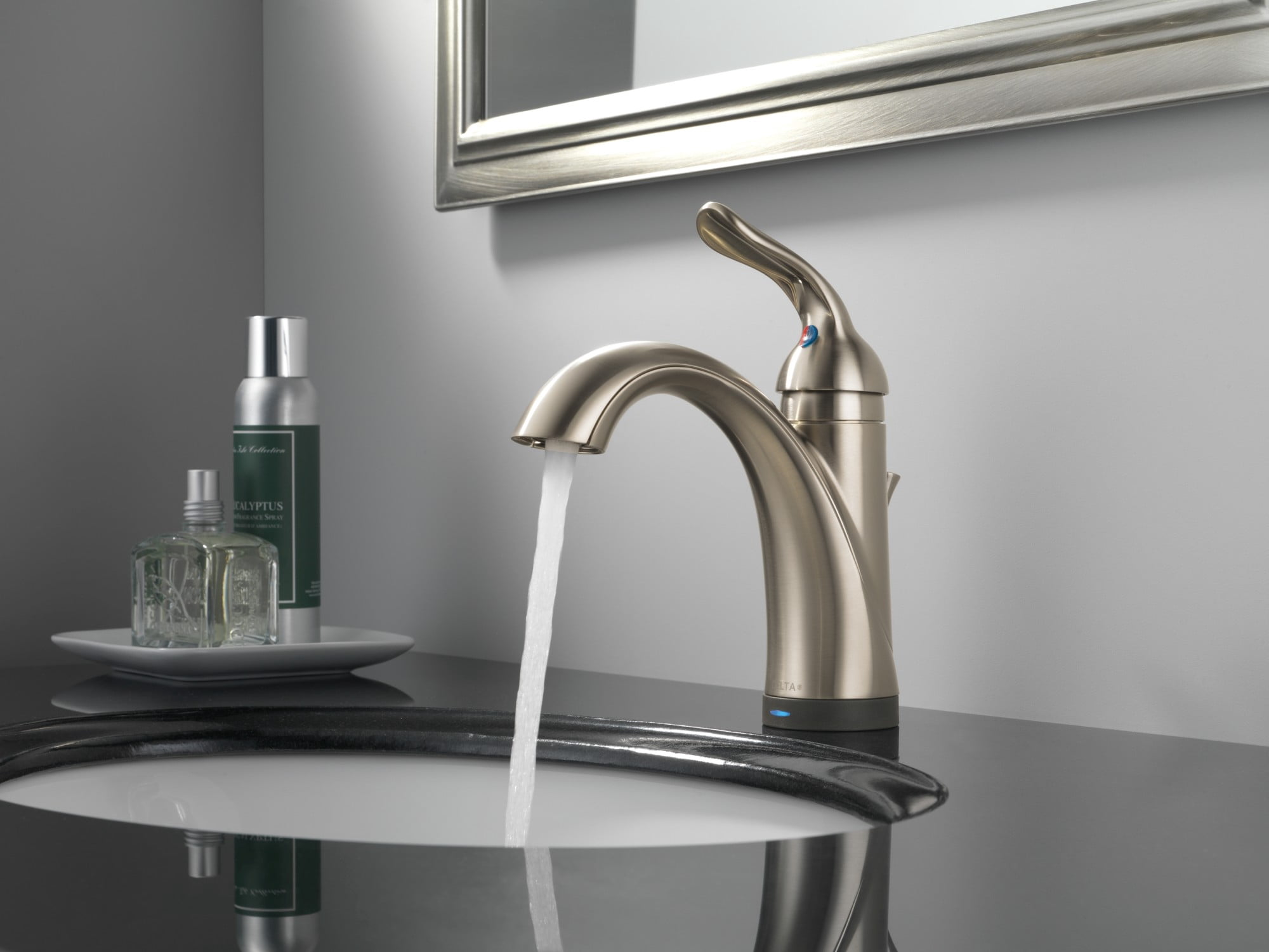 Delta Lahara Single Handle Bathroom Faucet with Touch2O.xt Technology, Venetian Bronze