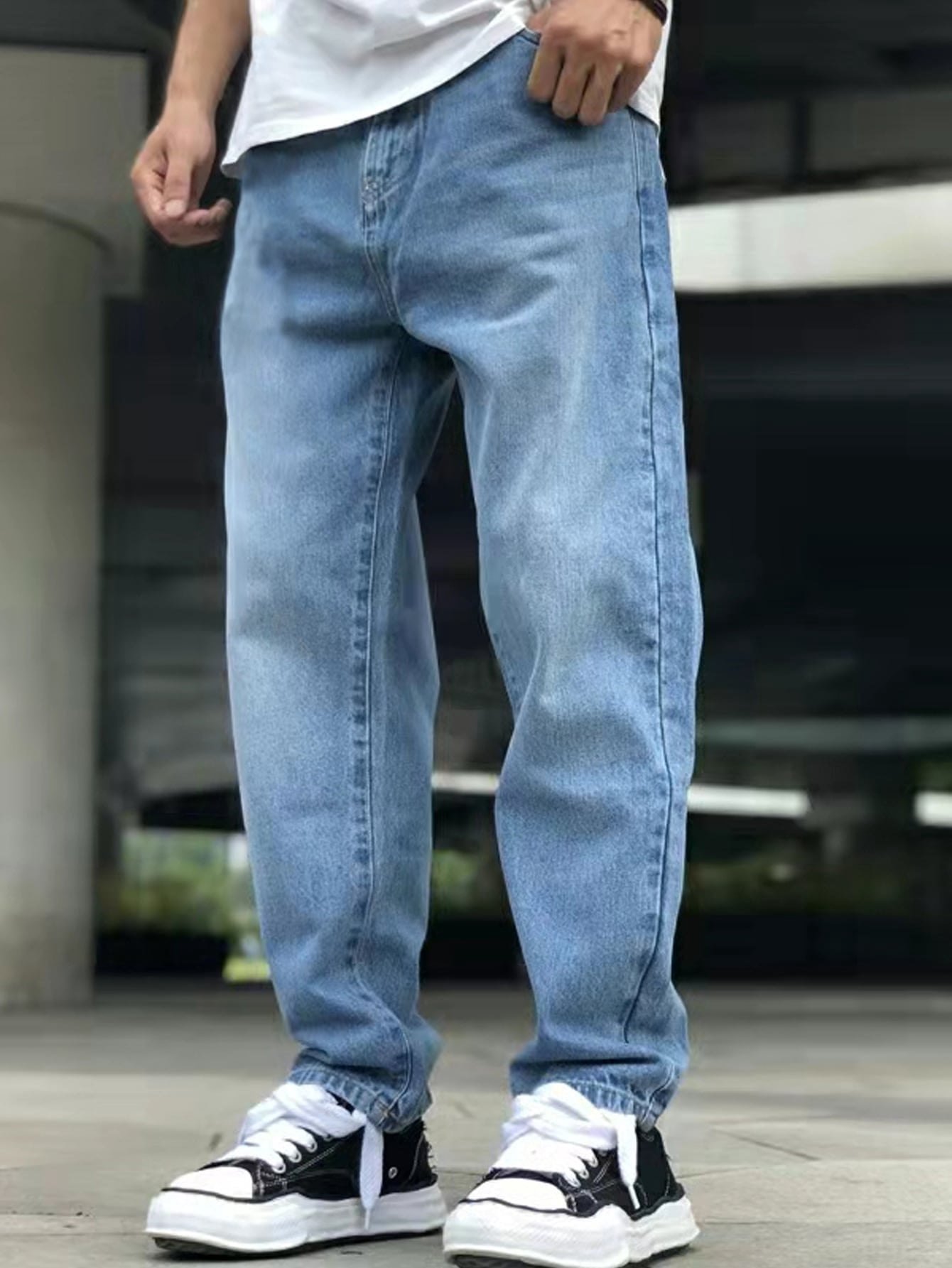 Light Wash Men Wash Straight Leg Jeans 