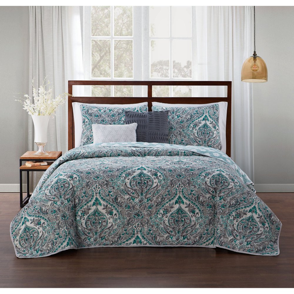 Hali Quilt Set by Avondale Manor