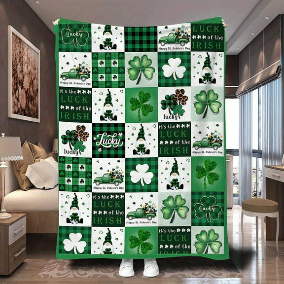 Czoy St.Patrick Flannel Blanket, Comfortable Warm Throw Blanket for Couch Bed Sofa Office Camping, St.Patrick's Day Irish Clover