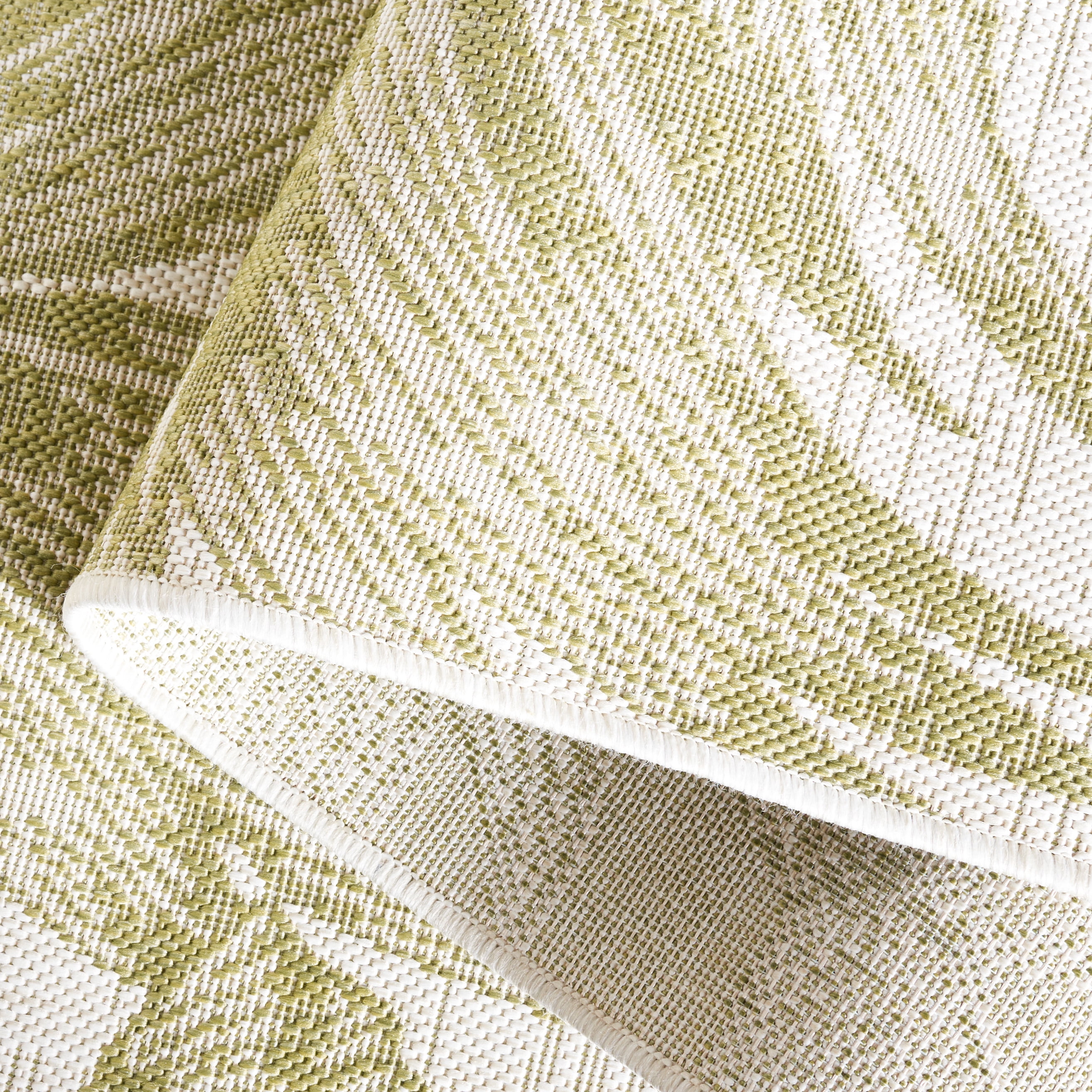 Safavieh Courtyard Twyla Botanical Indoor/Outdoor Area Rug, Ivory/Green, 6'7" x 6'7" Round