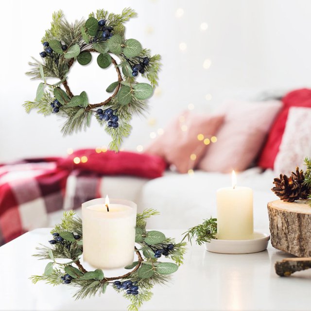 Corona navideña artificial con forma de anillo y velas, frutos rojos y agujas de cedro | Decoración para centros de mesa navideños, velas de pilar, bodas y puertas de entrada