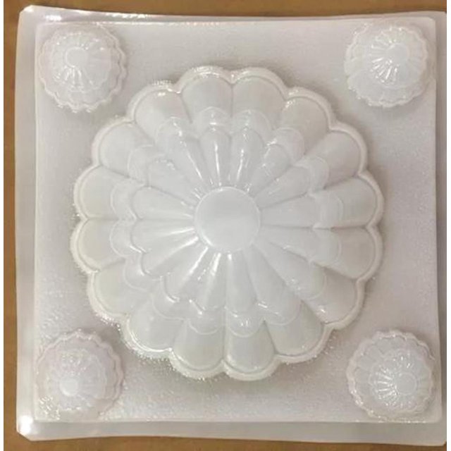 Molde Gelatina 1 Vestido Princesa Esponjado Y 4 Pequeños Genérica Faldas Princesas