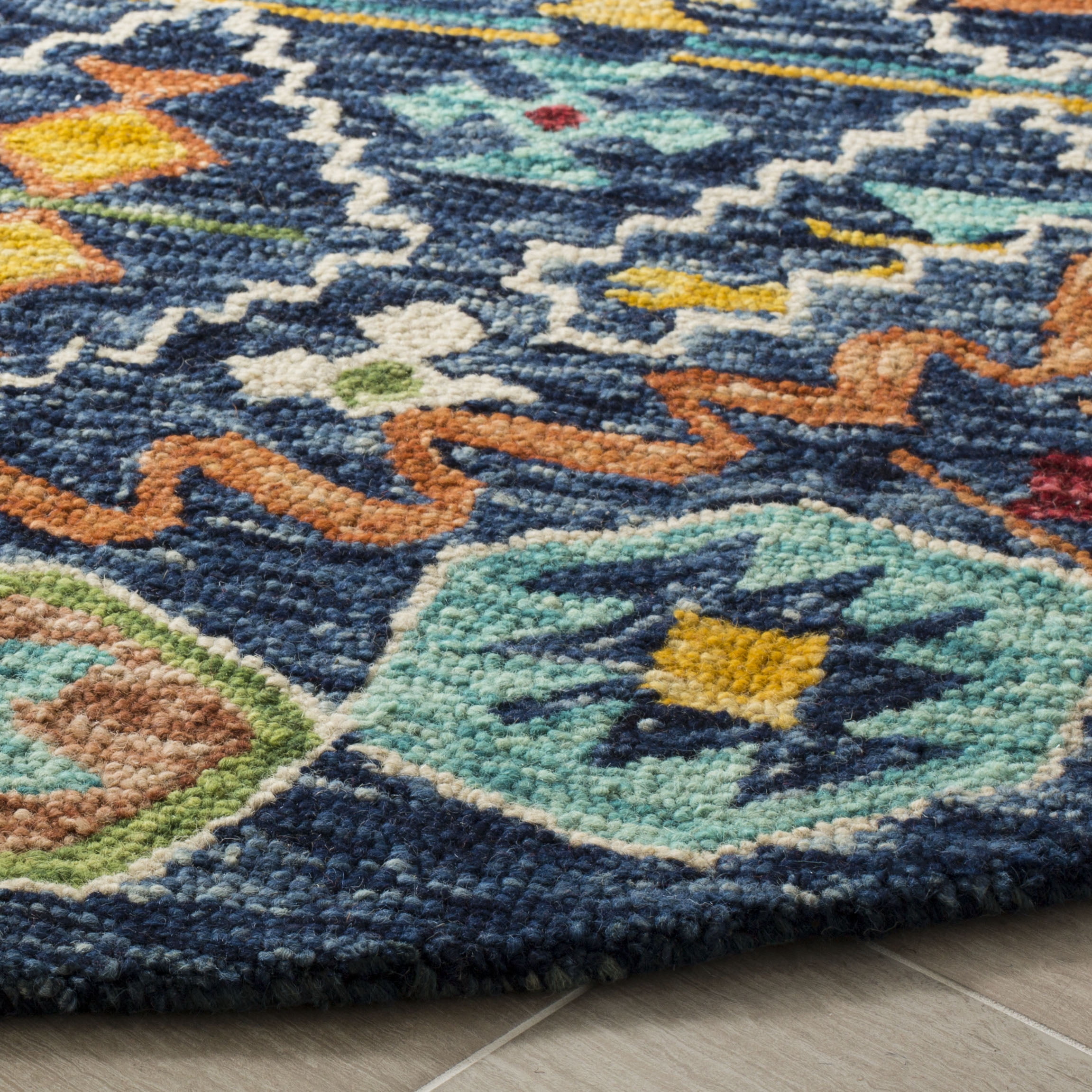 SAFAVIEH Aspen Joyce Southwestern Wool Area Rug, Navy/Gold, 5' x 5' Round