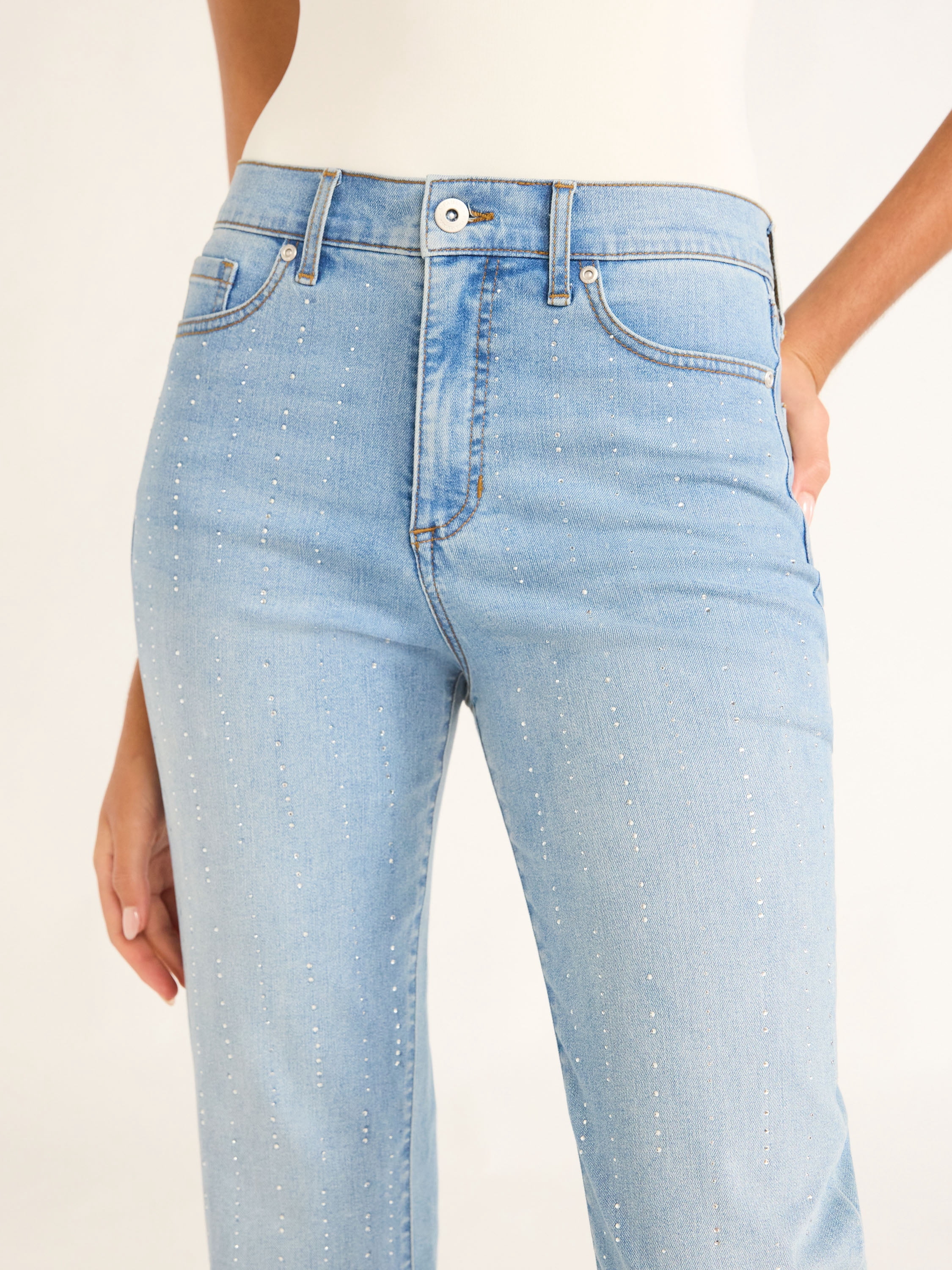Sofia Jeans Women's Beatrix Relaxed Boyfriend Mid Rise Jeans, 27" Inseam, Sizes 0-20