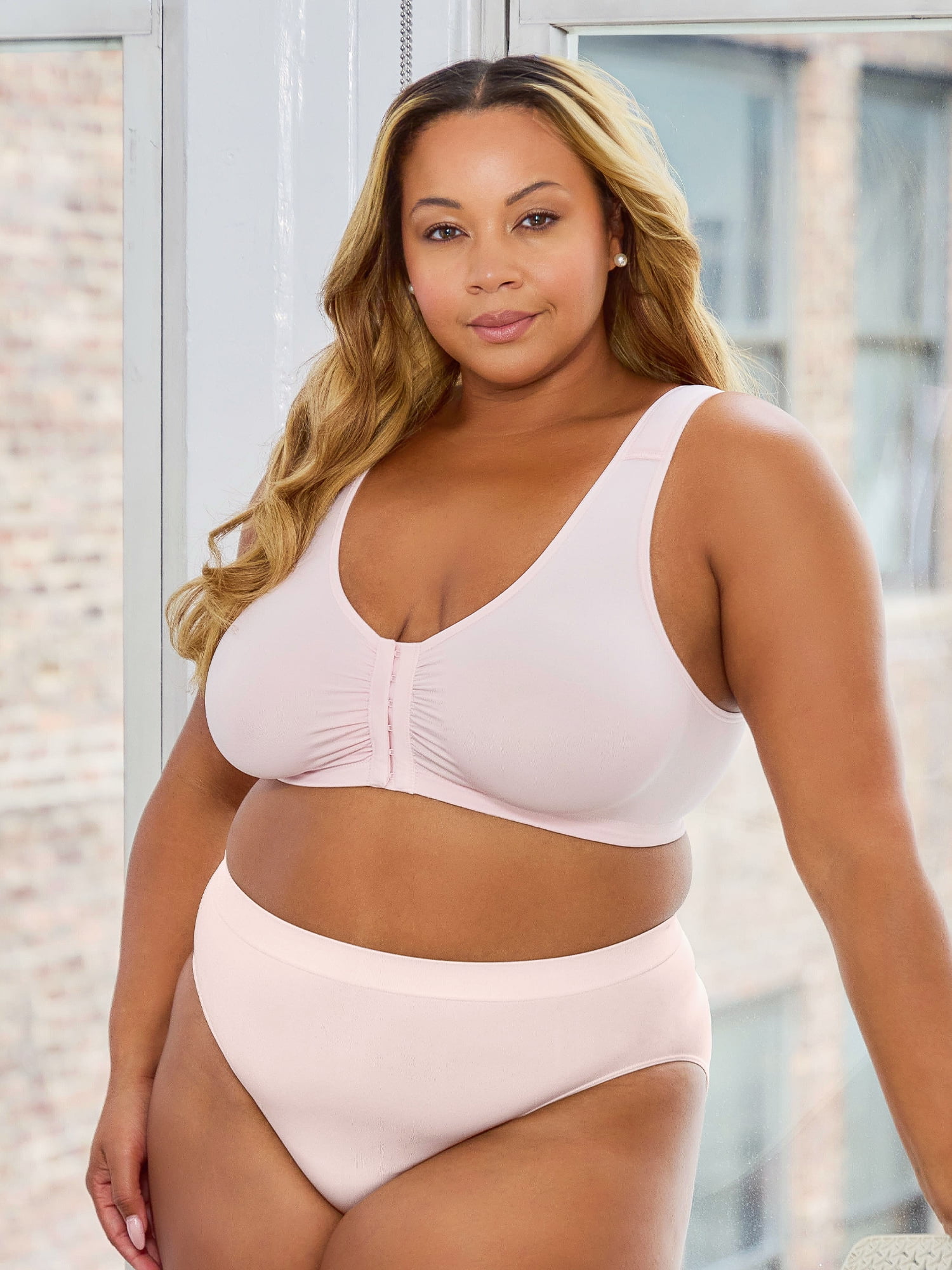 Leading Lady, The Laurel, Unpadded Wireless Bra, Cooling Fabric, Front Close Bra, Seamless, Light Support, Comfort Bra, Padded Straps (Women's & Women's Plus)
