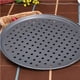 thumbnail image 5 of Moyic Pizza Crisper Net Hoja laminada en frío Accesorios para hornear Bandeja antiadherente de forma redonda perforado Suministro de Herramientas y accesorios para hornear No.1, 5 of 6