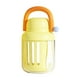 thumbnail image 1 of Vaso portátil para ensalada de frutas con tenedor, vaso de yogur de avena estilo Ins para trabajadores de oficina, recipiente de fruta de alto valor para llevar, vaso para refrigerios, diseño liviano, 1 of 6