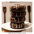 thumbnail image 1 of Dona con cobertura Panovo sabor chocolate y rayas blancas, 1 of 4
