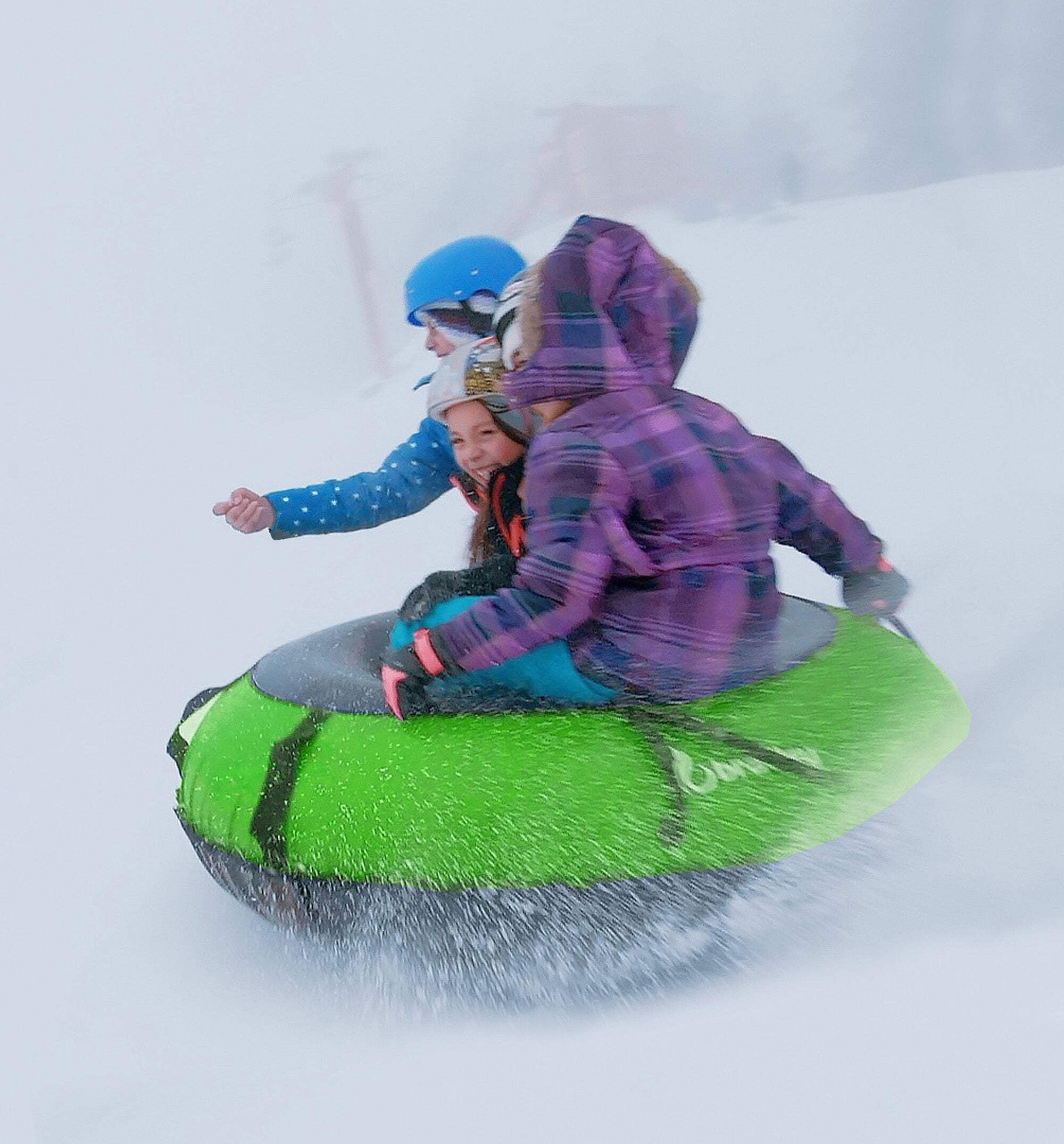 Bradley Bradley Snow Tubes: 42-Inch Heavy Duty Inflatable Sledding Tubes with Padded Saucer Sled - Elevate Your Snow Fun! Best Sledding Adventure Tubes for Adults