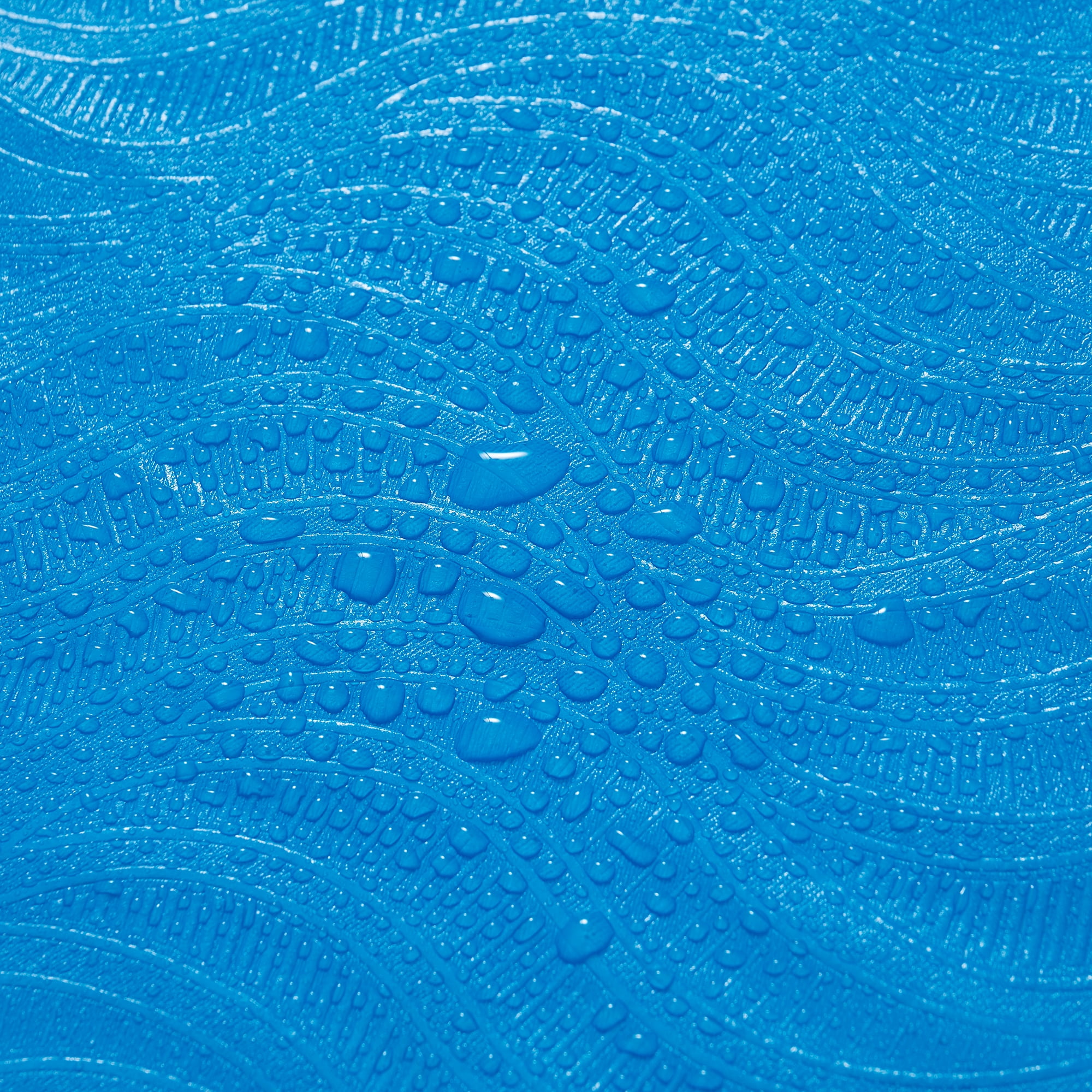 Mainstays Summer Fun Tablecloth, Indoor & Outdoor Table Decoration 60" x 84" - Leaf Embossed Blue