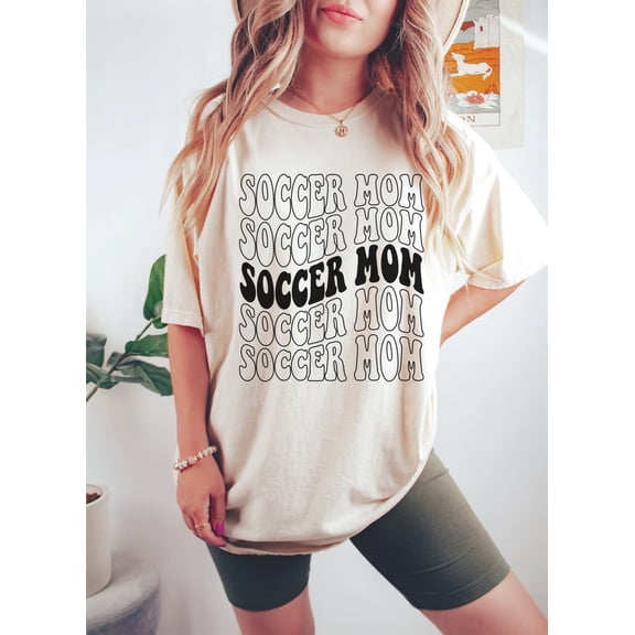 Soccer Mom Shirt, Soccer Mom Tee, Soccer Mama Shirt, Game Day Shirt, Soccer Mom Outfit, Retro Soccer Shirt