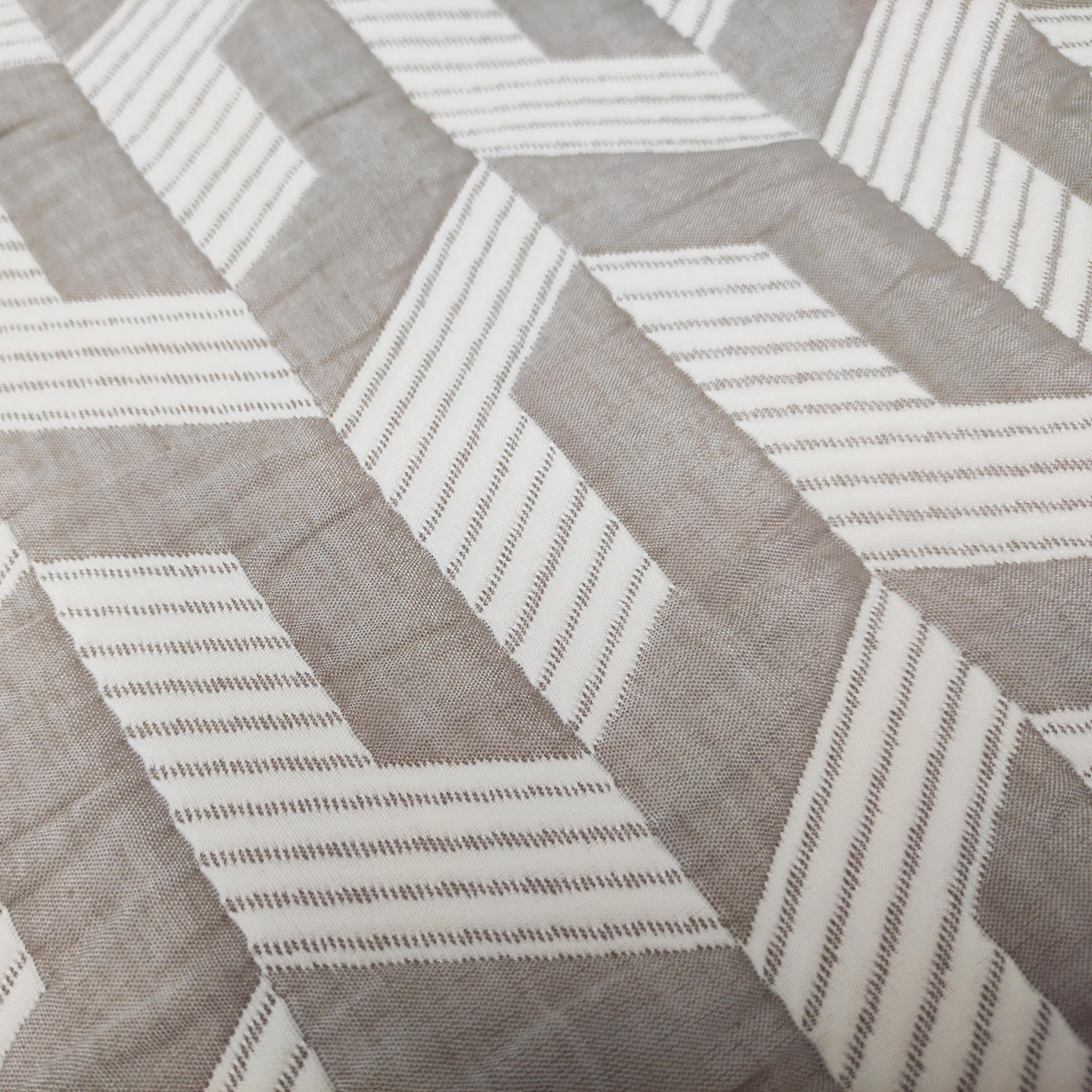 Torino Geo Taupe 3-Piece Soft Woven Matelasse Reversible Jacquard Cotton Blend Quilt Set - King