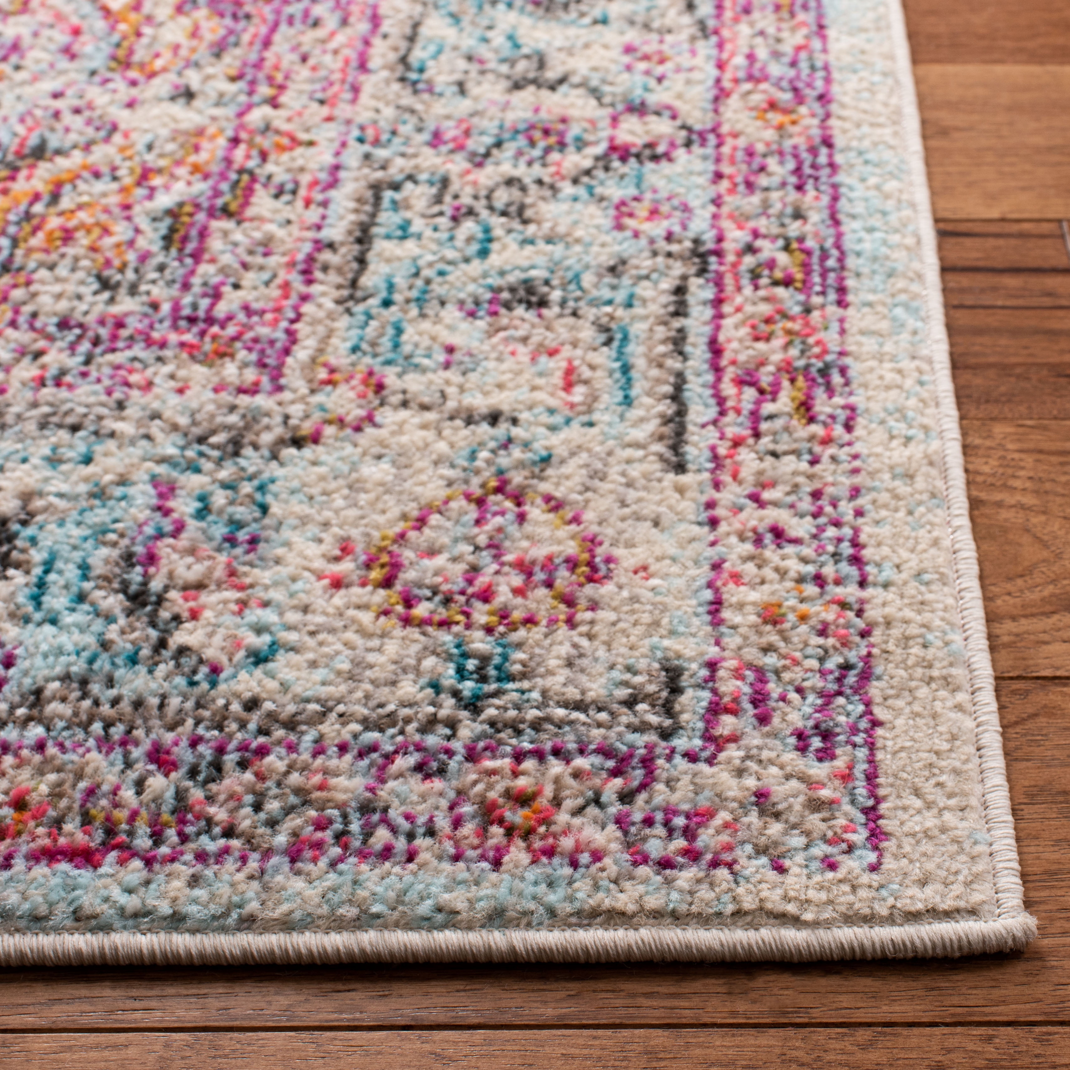 Safavieh Madison Edwyna Geometric Runner Rug, Beige/Fuchsia, 2'3" x 8'