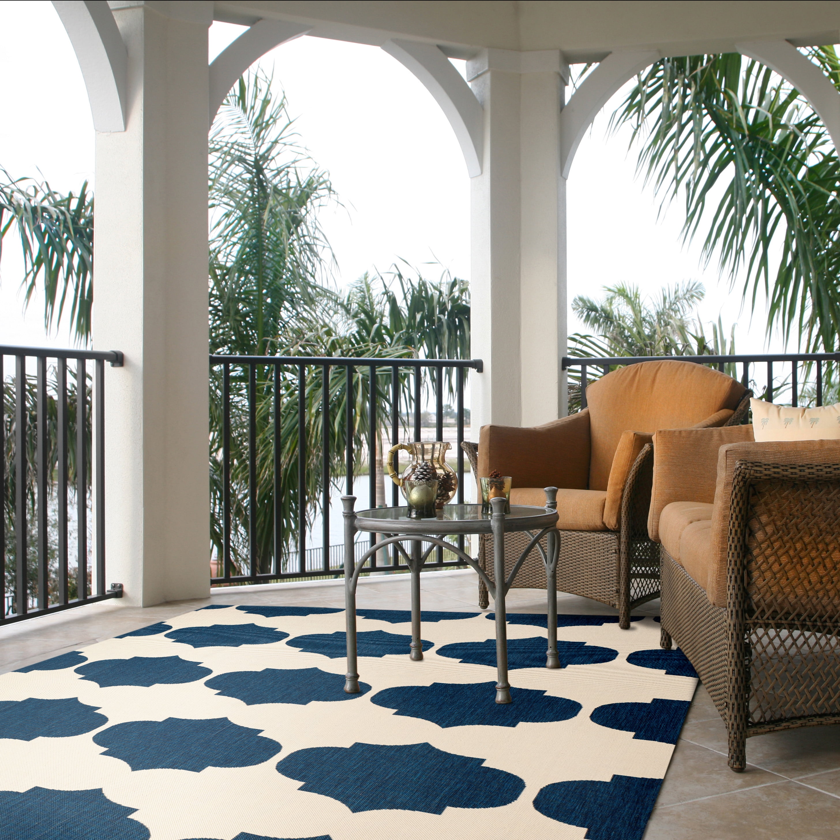 Safavieh Courtyard Elwyn Geometric Indoor/Outdoor Area Rug, Beige/Navy, 5'3" x 5'3" Square