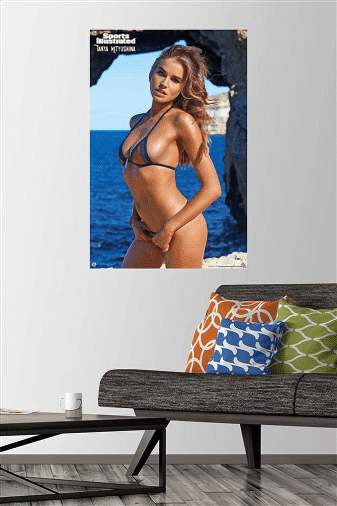 Sports Illustrated: Swimsuit Edition - Tanya Mityushina 16 Wall Poster with Push Pins, 22.375" x 34"