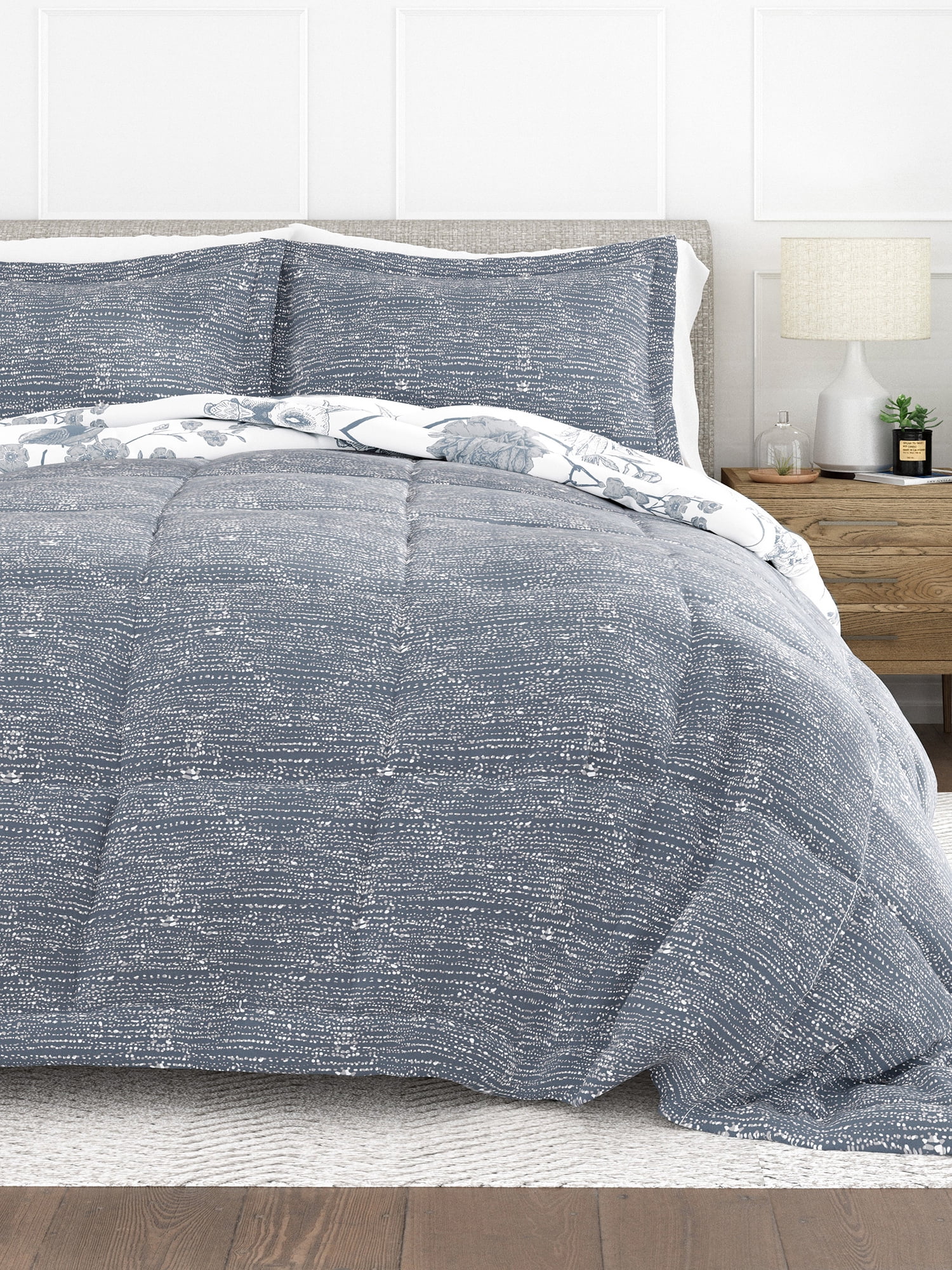 Comfort Canopy - 3 Piece Light Blue Floral Molly Botanicals All Season Down-Alternative Comforter for King Size Beds
