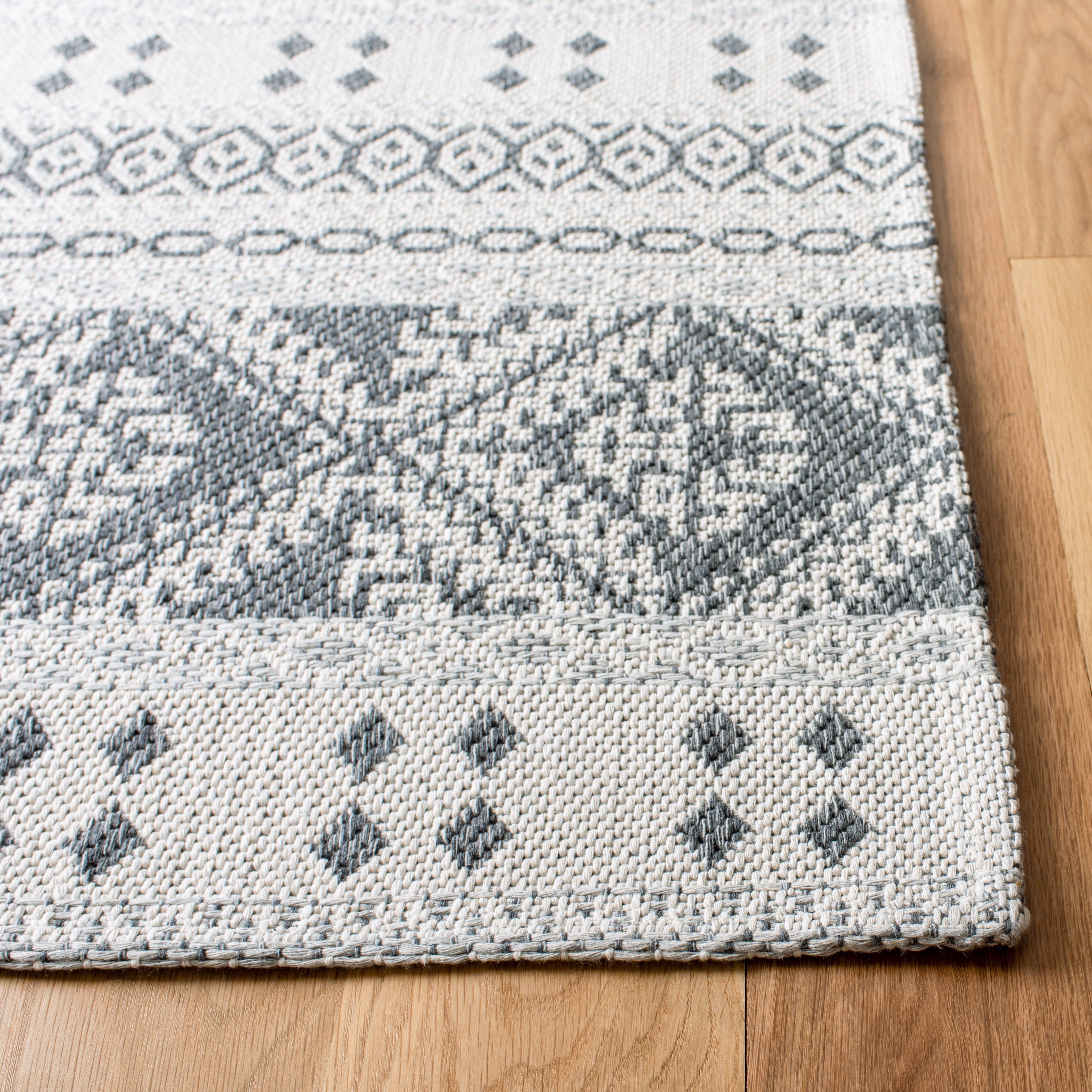 SAFAVIEH Augustine Willoughby Southwestern Runner Rug, Anthracite/Cream, 2' x 8'