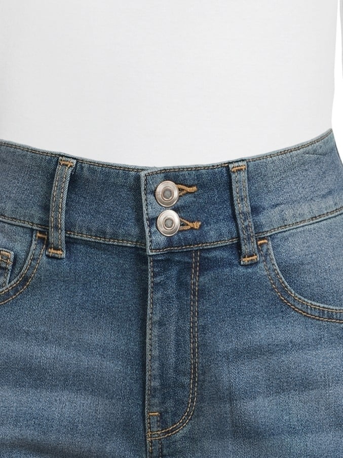 No Boundaries Juniors’ Mid Rise Double Button Denim Shorts, 4” Inseam, Sizes 1-21