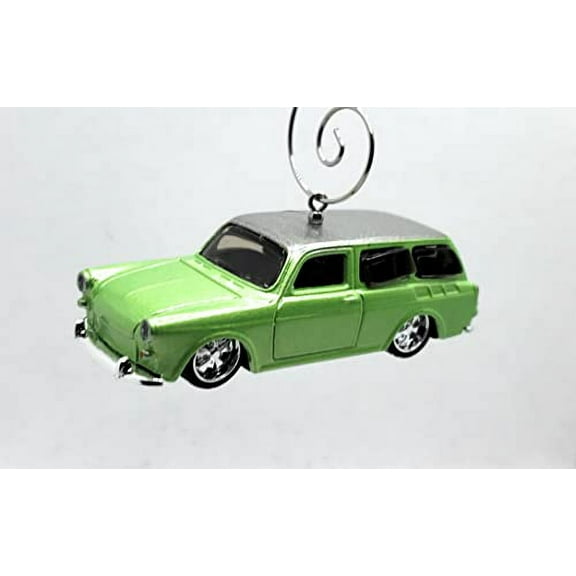 Christmas Ornament for 1967 Volkswagen 1600 Squareback Green