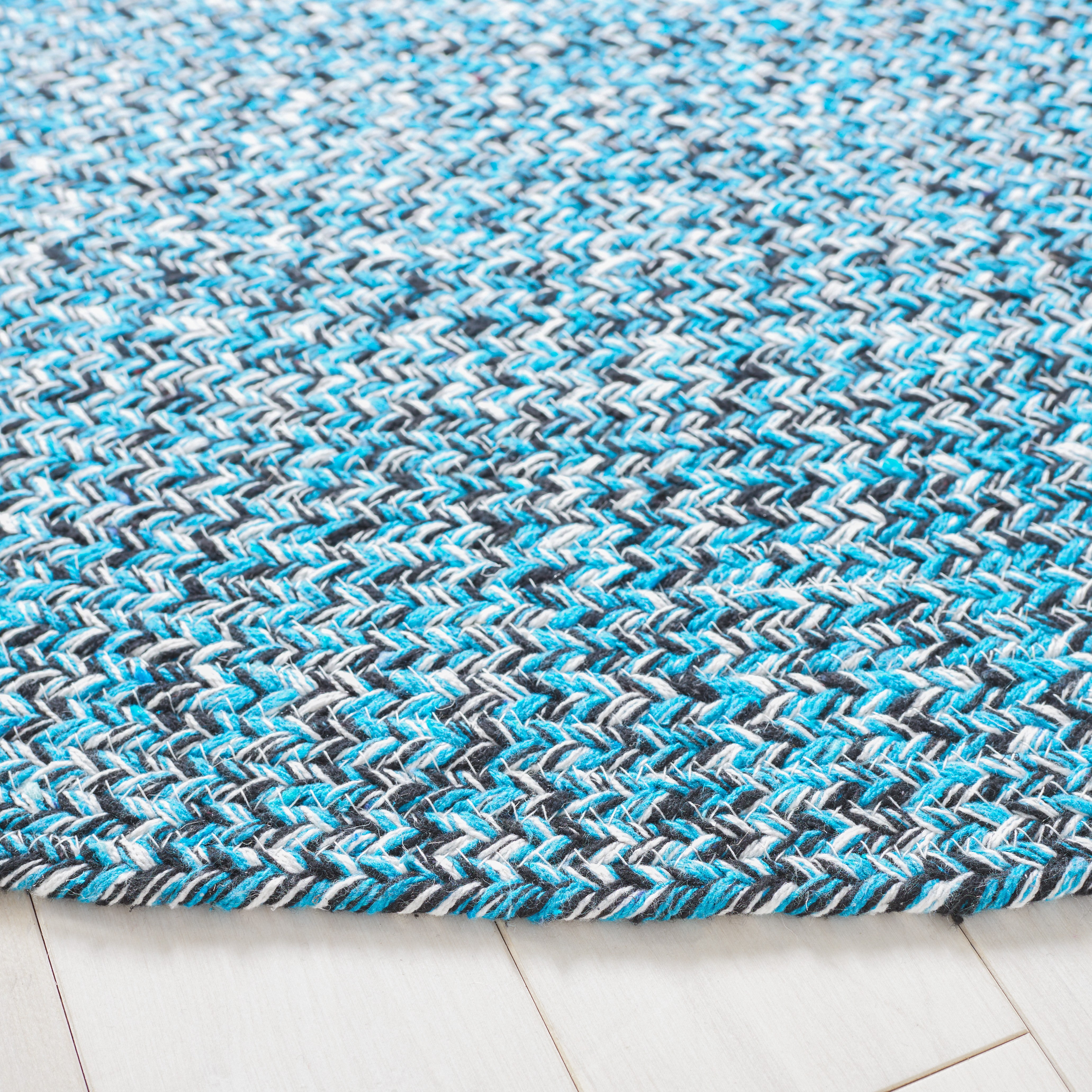 SAFAVIEH Braided Isidor Solid Cotton Reversible Area Rug, Blue/Black, 6' x 6' Round