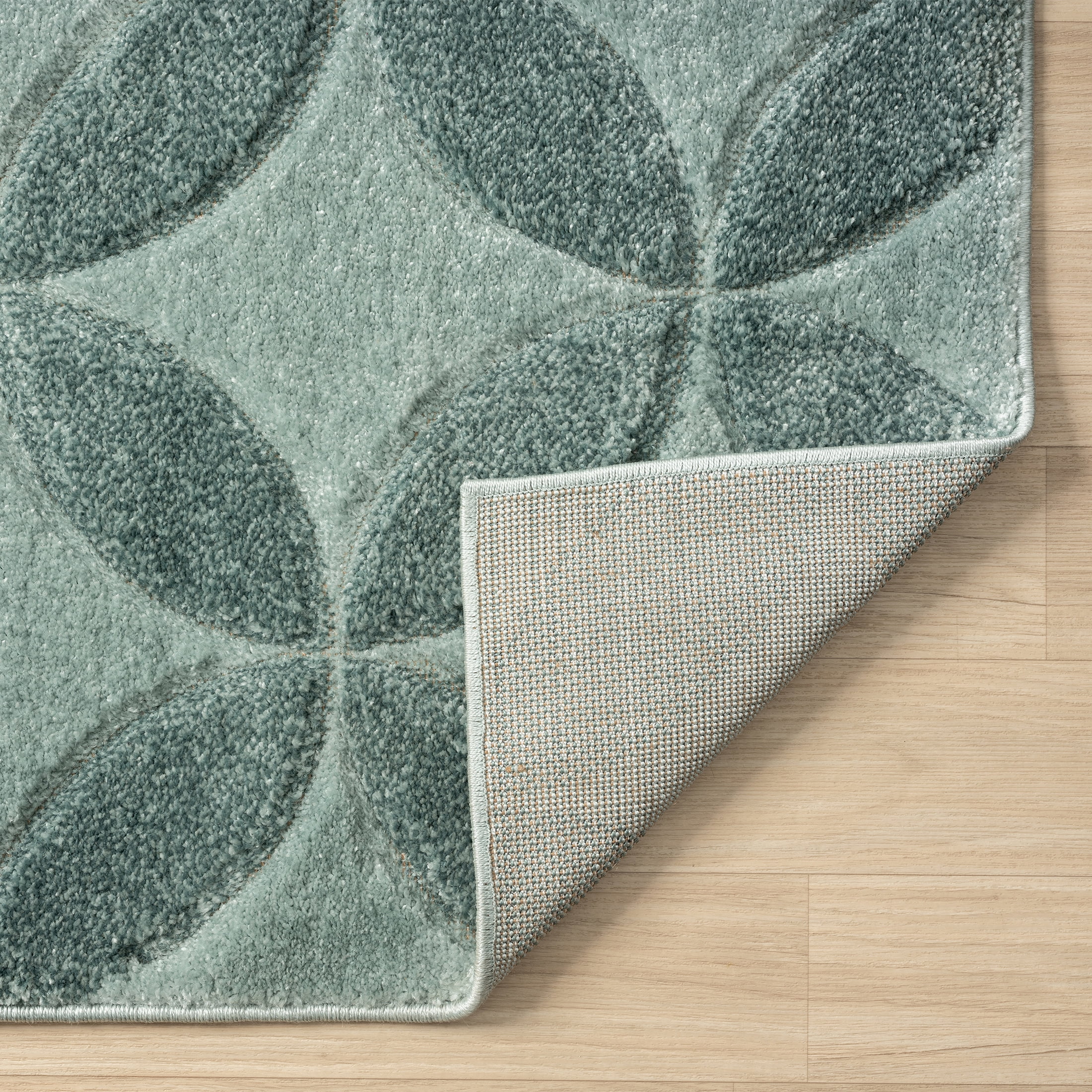 Better Homes & Gardens Carved Geo Indoor Accent Rug, Aqua Petals, 5' x 7'