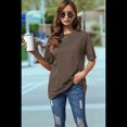 thumbnail image 4 of Camiseta Básica de Corta con Cuello en V, Color Café S, 4 of 5