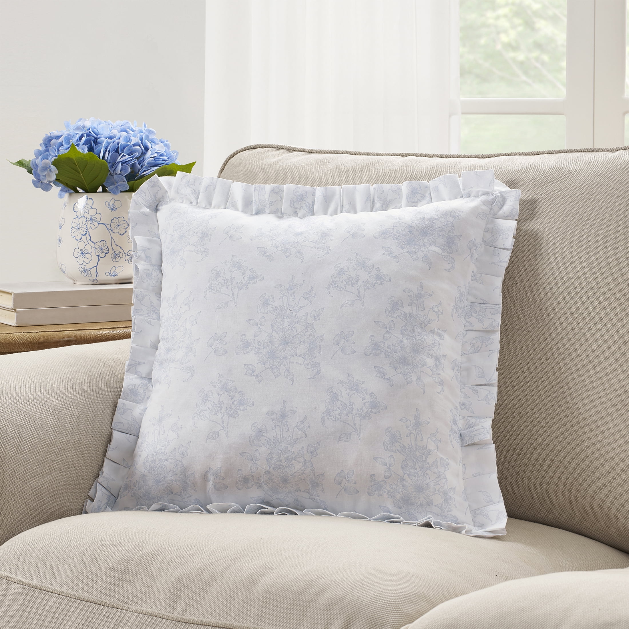 My Texas House 18 in x 18 in White/Blue Floral Toile Pleated Decorative Pillow